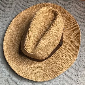 Wallaroo Hat Company Outback Hat in Beige